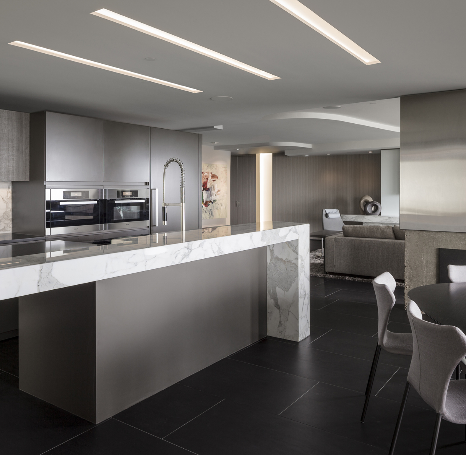 RF0602 apartment Lake Michigan > View tile series