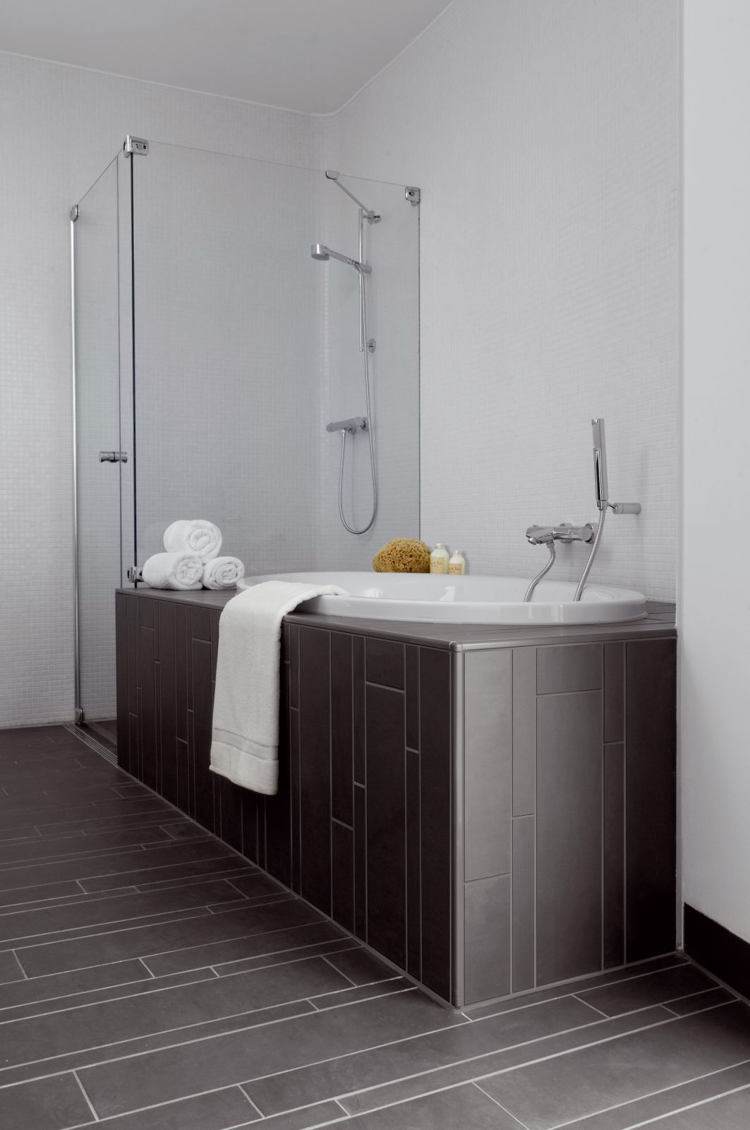 RF0170: Vesteda Toren > View tile series